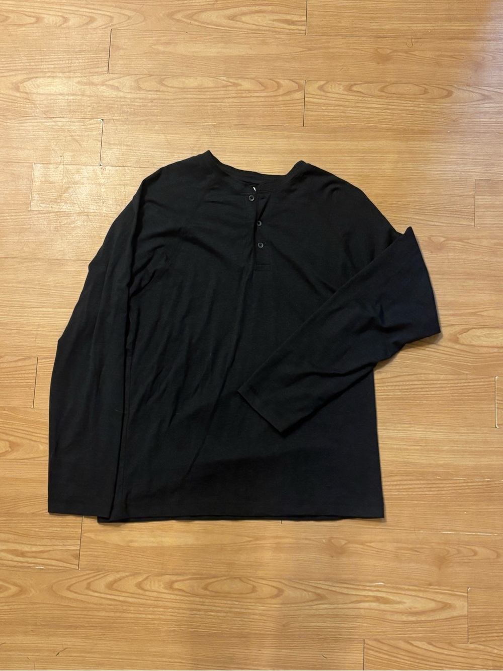 Men's Desert Dunes Black Long Sleeve Henley Shirt - Size L
